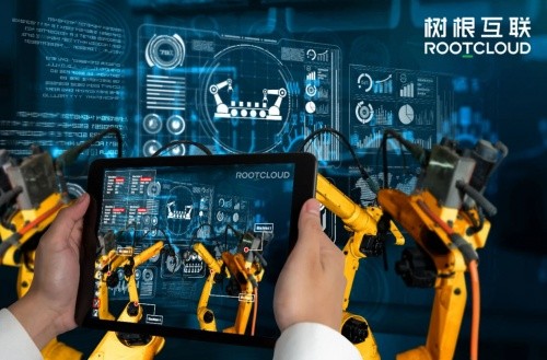 树根互联CEO贺东东认为工业互联网引领制造业数字化发展